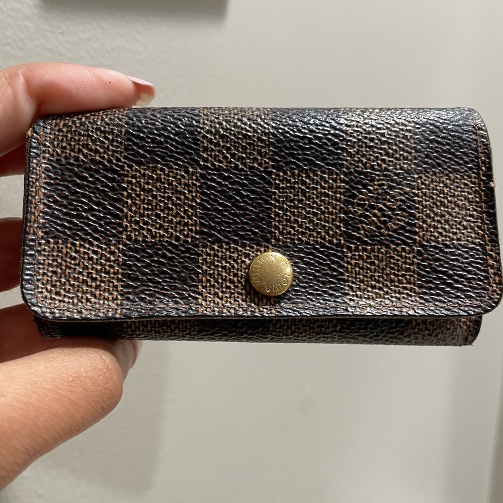Louis Vuitton Key Holder with Gold Button